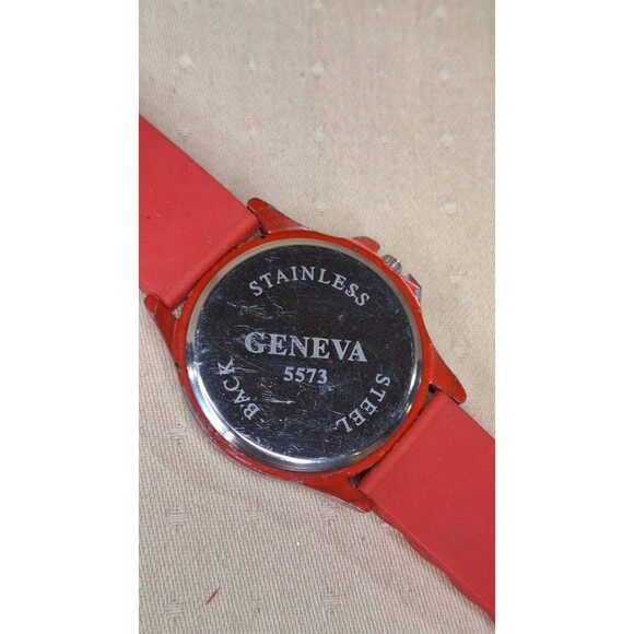 Silicone Holiday Geneva Watch with White Dial Red Band Snowman, XMas - Picture 3 of 6